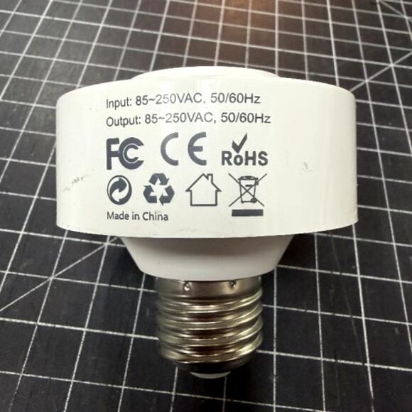 Lot of 3 - PIR Motion Sensor Light Socket Adapter E27 Base Auto On/Off 85-250VAC - Picture 2 of 3